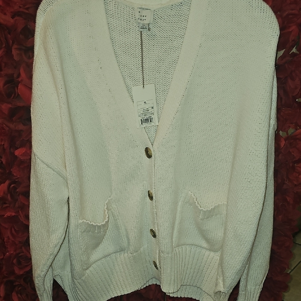 A New Day NWT Women's Cream Button-Up Cardigan Size XLarge